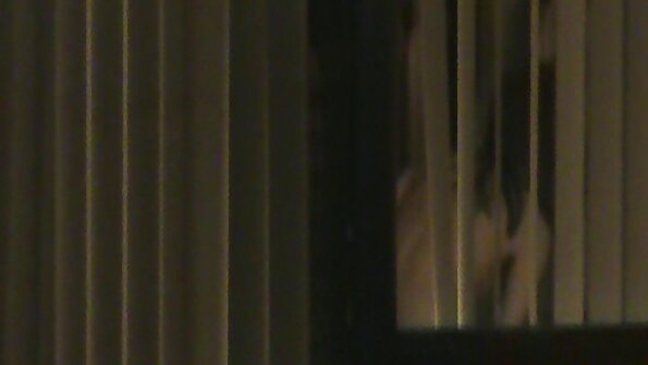 Freya Madison își arată curbele sexy